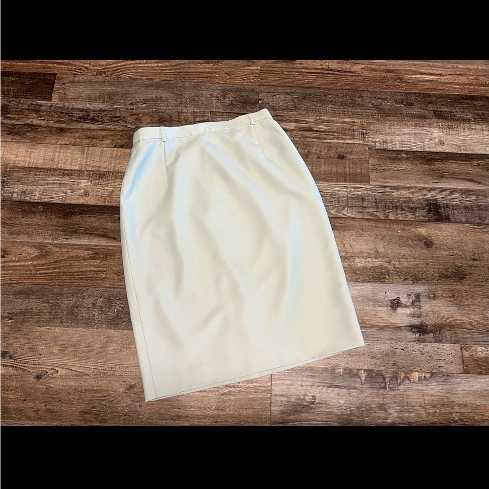 NWOT LN ESCADA Pale Blue Virgin Wool Silk Pencil Skirt 38 8 M